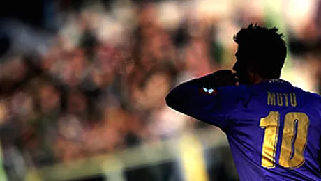 Mutu, in genunchi la Roma