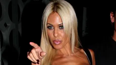 Shauna Sand, fara lenjerie intima in club! (Poze)