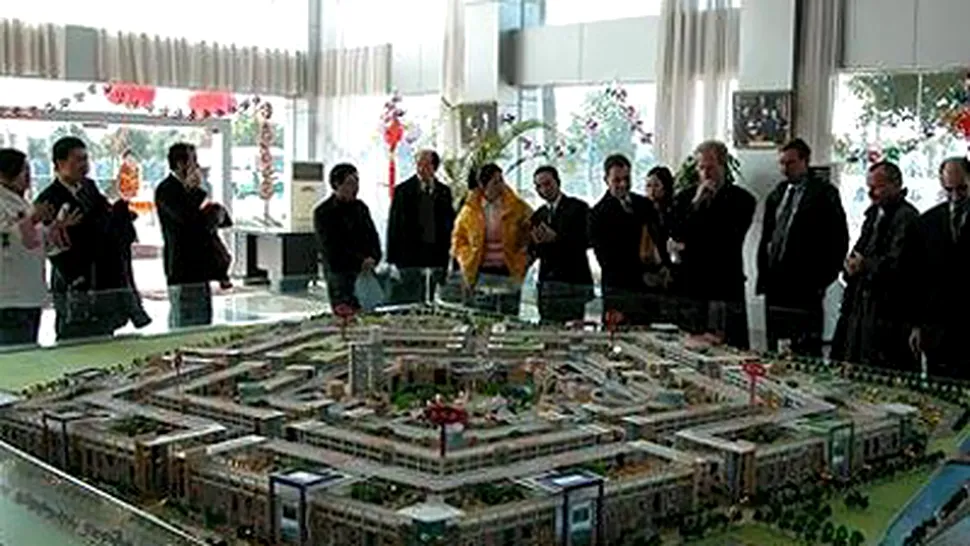 Chinezii au transformat Pentagonul in mall
