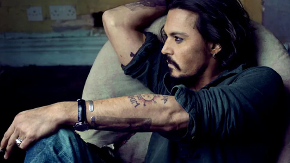Johnny Depp: “Angelina Jolie are un simţ pervers al umorului”