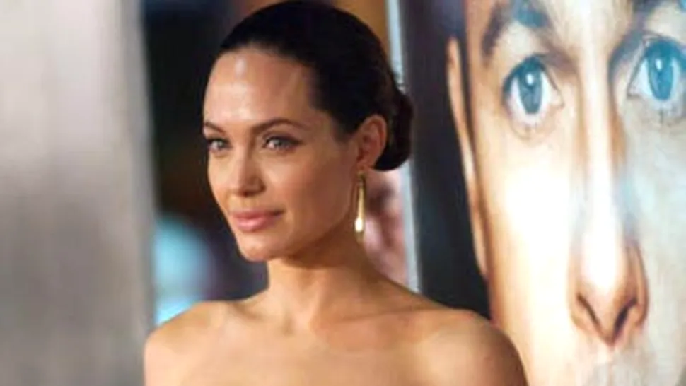 Angelina Jolie, cea mai frumoasa femeie din lume