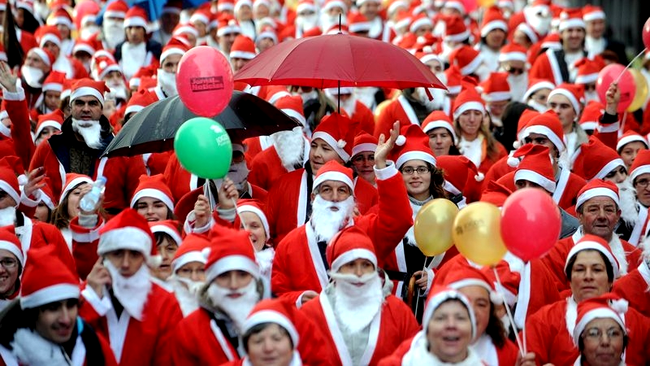 Parada lui Mos Craciun foto: Libertatea
