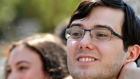 O jurnalistă cunoscută a renunțat la meserie și la soț pentru „cel mai detestat” om din lume