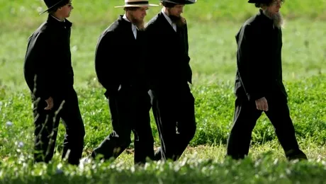 Cum rezolvi diferendele religioase? Tunzi femeile si tai barba barbatilor!