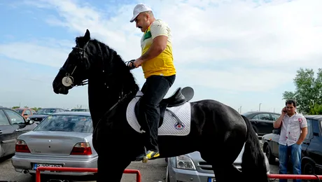 Nutu Camataru a facut spectacol la eliberare: a plecat calare!