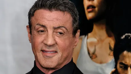 Sylvester Stallone îl atacă pe Bruce Willis