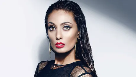 Claudia Pavel revine pe piaţa muzicală cu piesa Suna-ma( VIDEO)