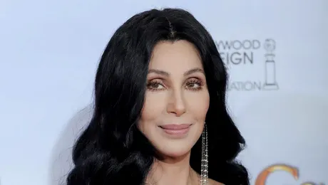 Cher a fost iubita lui Tom Cruise