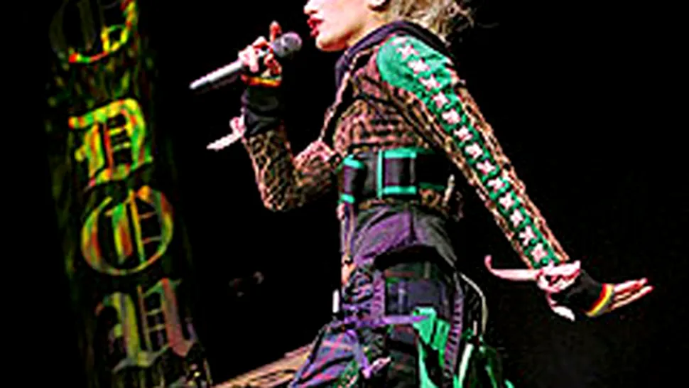 Gwen Stefani, din nou pe scenă