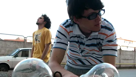 The Next Door ies din underground la Apropo.ro