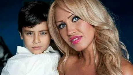 Raluca Podea: „Băieţelului meu îi plăceau păpuşile. Am mers cu el la psiholog”