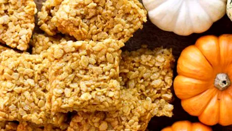 Rețetă rapidă: Batoane cu dovleac și fulgi de orez expandat