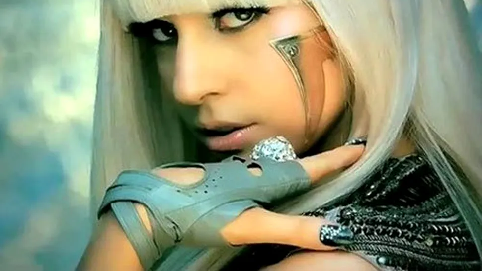 Lady Gaga invata limbajul surdo-mutilor, pentru fanii ei