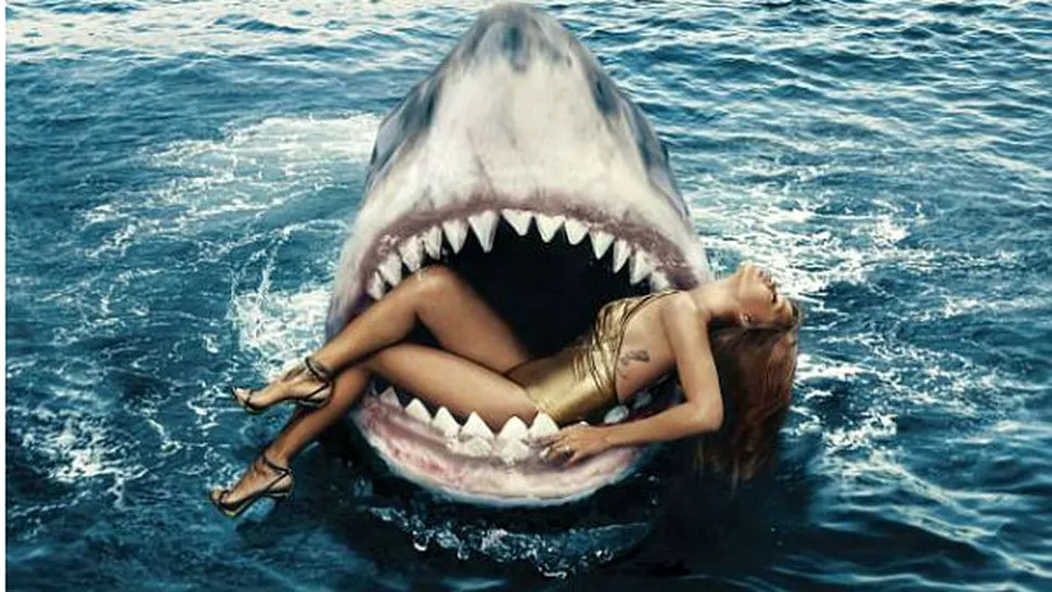 Rihanna a înotat printre rechini, pentru un nou pictorial! (VIDEO)