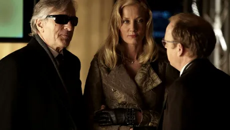 Dincolo de întuneric (trailer)