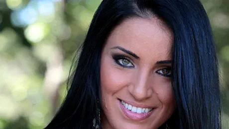 Adelina Pestritu face acte de caritate contra sumei de 1.000 de euro!