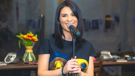 Ellie White caută nume pentru fetiţa ei! Ce variante i-au sugerat fanii!