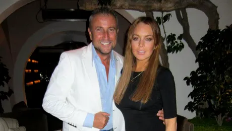 Lindsay Lohan, îmbrăcată și fermecată de Cătălin Botezatu